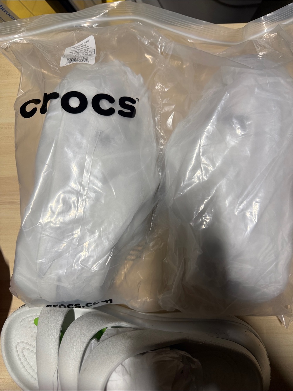 CROCS mega crush metallic triple strap moonlight silver - Picture 2 of 3
